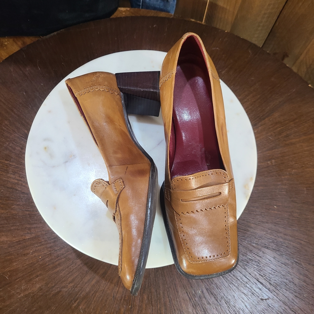 Enzo Angiolini Tan Leather Block Heel Loafers with Burgundy Insole